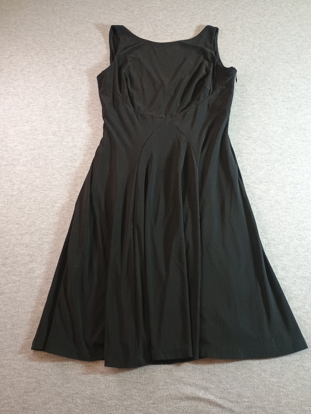 Lauren Ralph Lauren Women's Size 6 Classic Black Sleeveless Fit-and-Flare Dress - Picture 7 of 9